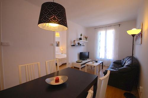 Lets Holidays Apartment Barcelona near beach - image 12