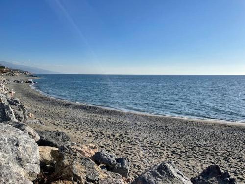 Bilocale a 2 minuti dal mare