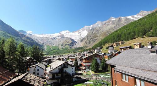 Adora in Saas-Fee, Schweiz