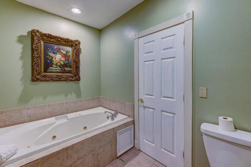 Baño, The Inn at Cedar Grove in Vicksburg City Center