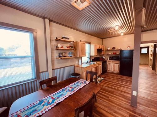 Texas Blue Apple Cottage in Medina, USA