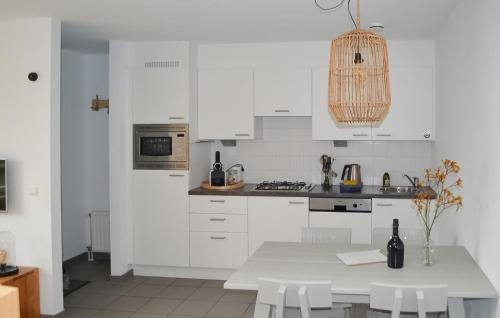  Stunning Home In Groede With 2 Bedrooms And Wifi in Groede