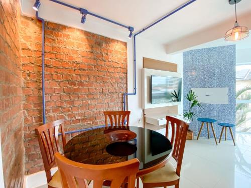 2 bedrooms, 3 beds