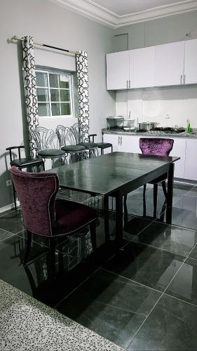 ห้องครัว, The Gulch Apartments in โบนาเมรี