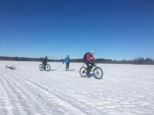 Charmig stuga på bondgård