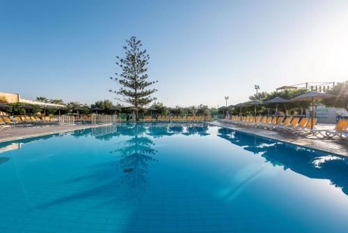 Piscină, E-Geo Easy Living Resort in Insula Kos