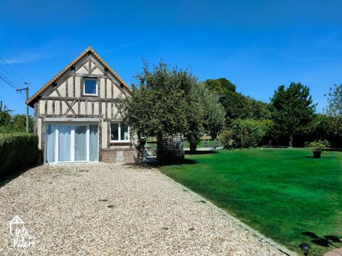 Cottage normand chaleureux avec piscine