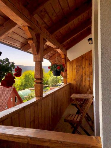 Balkons/terase, Pensiunea ROCA Maramureș (Pensiunea ROCA Maramures) in Desesti