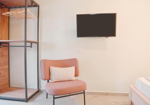 2BR Hayarkon Beach Front Holiday Suit - image 8