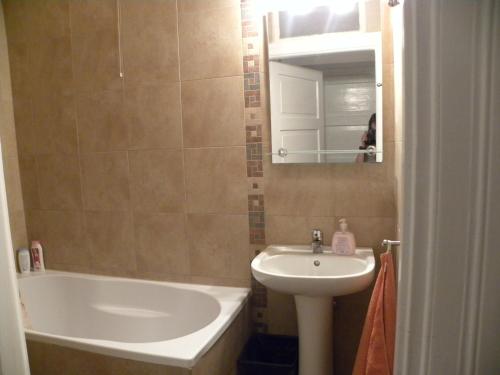 Animrumru Room Type - Double Room with Shared Bathroom