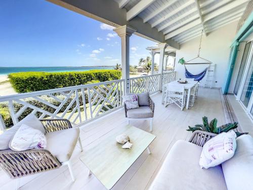 Princess Anouk Beachfront Orient Bay Deluxe 3 BDR