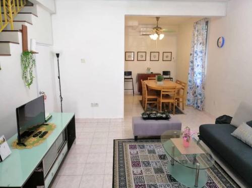 Cozy house with free parking near Utm, Legoland