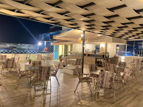 ระเบียง/ชานเรือน, ALENA HOTEL in อควาบา