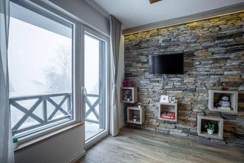 One-Bedroom Apartment image 10