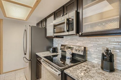 Lake Forest 304F Condo in Frisco, USA