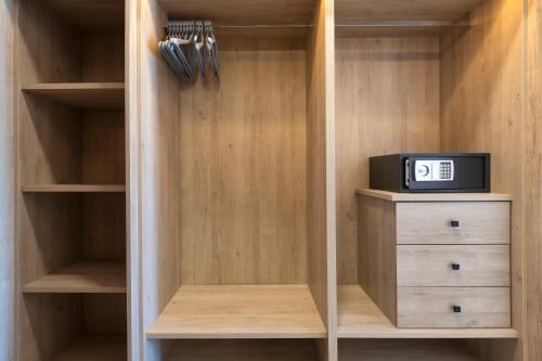 Sami Beach Hotel - image 9