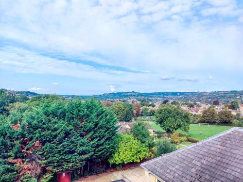 OYO Wentworth House Hotel - image 6