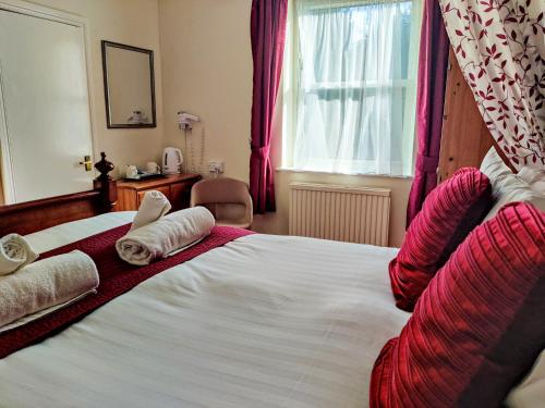 OYO Wentworth House Hotel - image 10