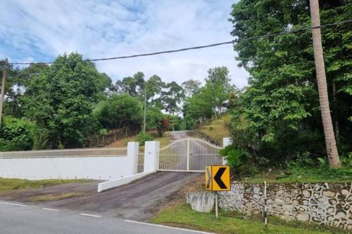 Teratak An Nur: A village on top of the hill in Kuala Pilah