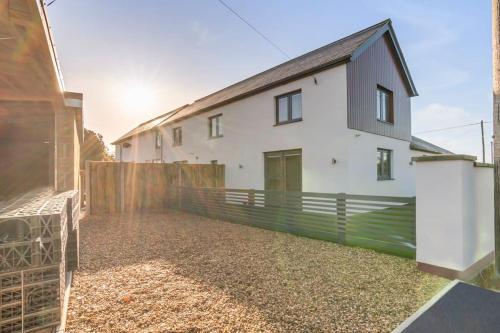 Isabel’s wing! A stunning 2 bedroom annex