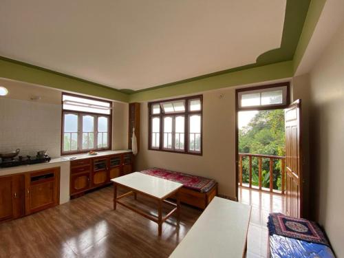 Aari INN Homestay in Aritar