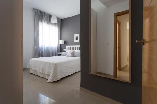 Apartamentos Diaber San Leandro - image 8