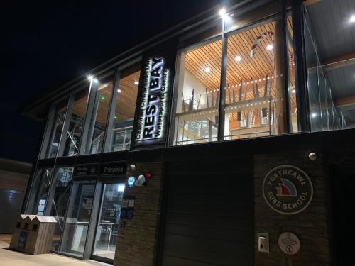 Étterem, Surfers Lodge - Rest Bay, Porthcawl in Rest Bay