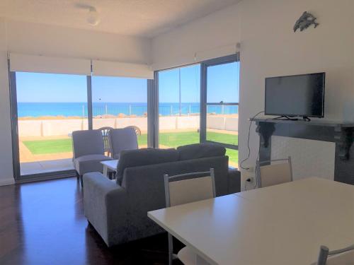 The Somerton Beach Retreat - Adelaide
