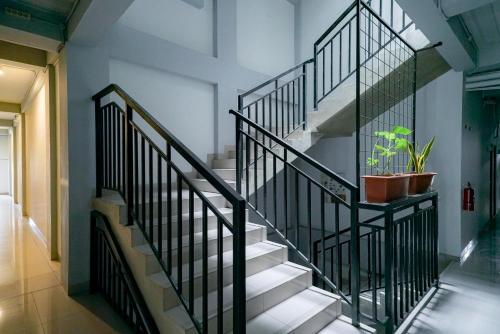 Floor plans, Urbanview Hotel Syariah De Umbrella Ciputat in Pisangan