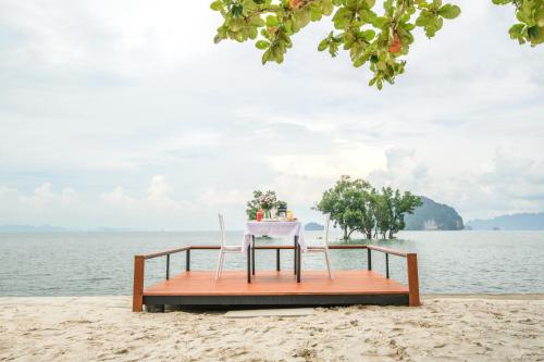 Mangrovebay Krabi Beachfront Pool Villa