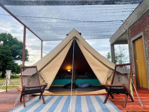 Rembulan Escape - beachfront bell tent (no 2)