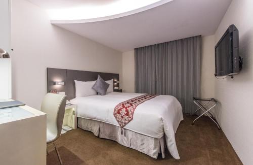 Business Double Room image 3