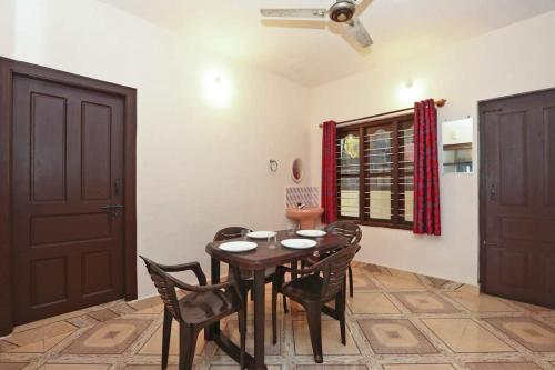 Three-Bedroom Apartment image 3