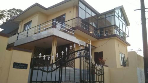 Three-Bedroom Apartment image 9