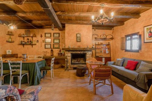 Casa Encarnacion pequeña