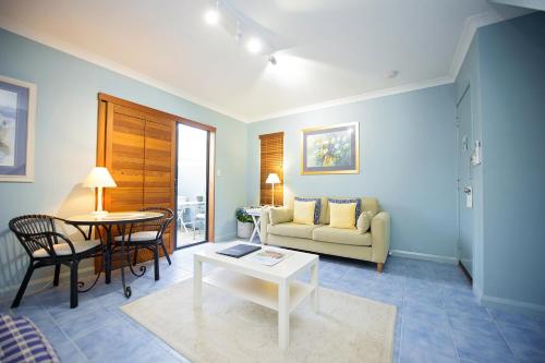 One-Bedroom Garden Suite