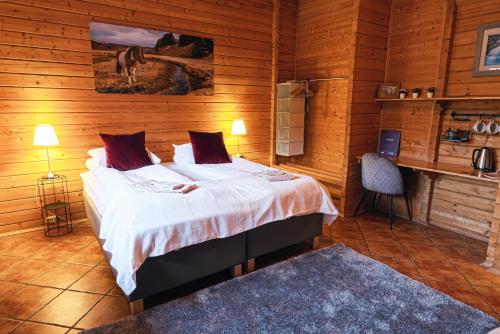 Farmhotel Efstidalur - image 9