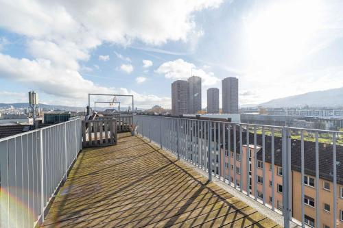 Modern 3BDR Duplex with Skyroof in Trendy Zurich West, Muri
