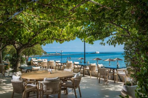 Restaurant, Corissia Beach hotel in Krionerida