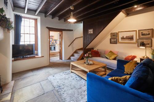 Castle Cottage, Back independently run Barnard Castle