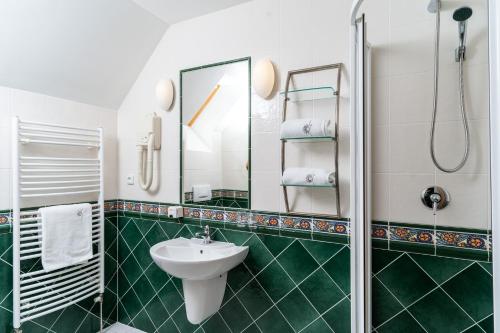 Comfort Double Room with Extra Bed
