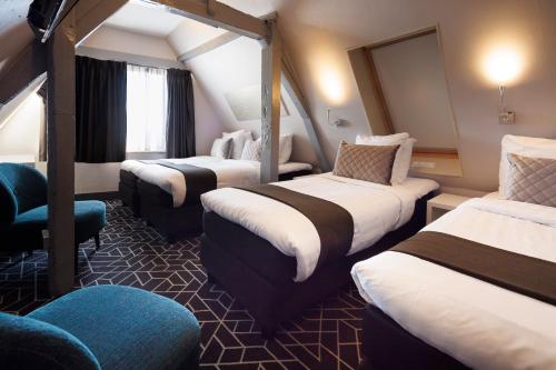 Hotel CC - image 12