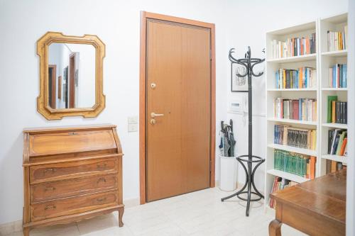 076 - Casa La Libreria, Centro città di Chiavari, 500 metri da mare e spiagge - 2 CAMERE DA LETTO, Chiavari (Foto 8)