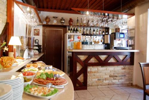 Ételek és italok, City Gate in Vilnius Óváros