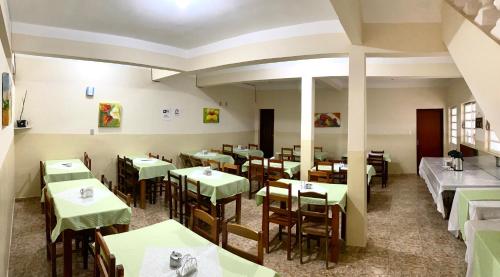 Hotel Chão Mineiro (Hotel Chao Mineiro) in เซาโตเม ดาส เลตราส