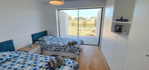 The View - Porto - Apartment on TOP location with amazing view!, Вила-Нова-ди-Гая (фото 9)