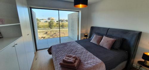 The View - Porto - Apartment on TOP location with amazing view!, Вила-Нова-ди-Гая (фото 8)