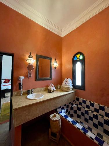 Superior Double Room image 9