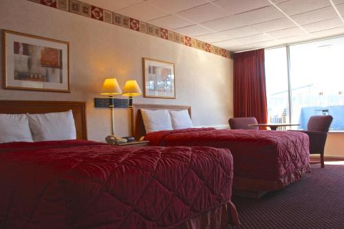 2 double beds