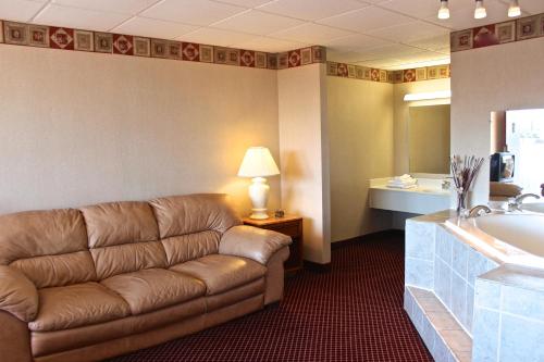 Suite, hydromassage bathtub
